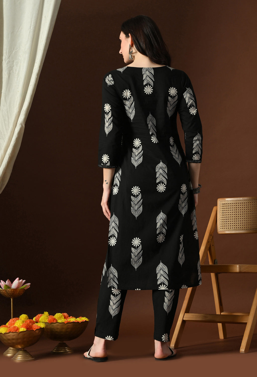 Black & Silver Foliage Print Kurta Set