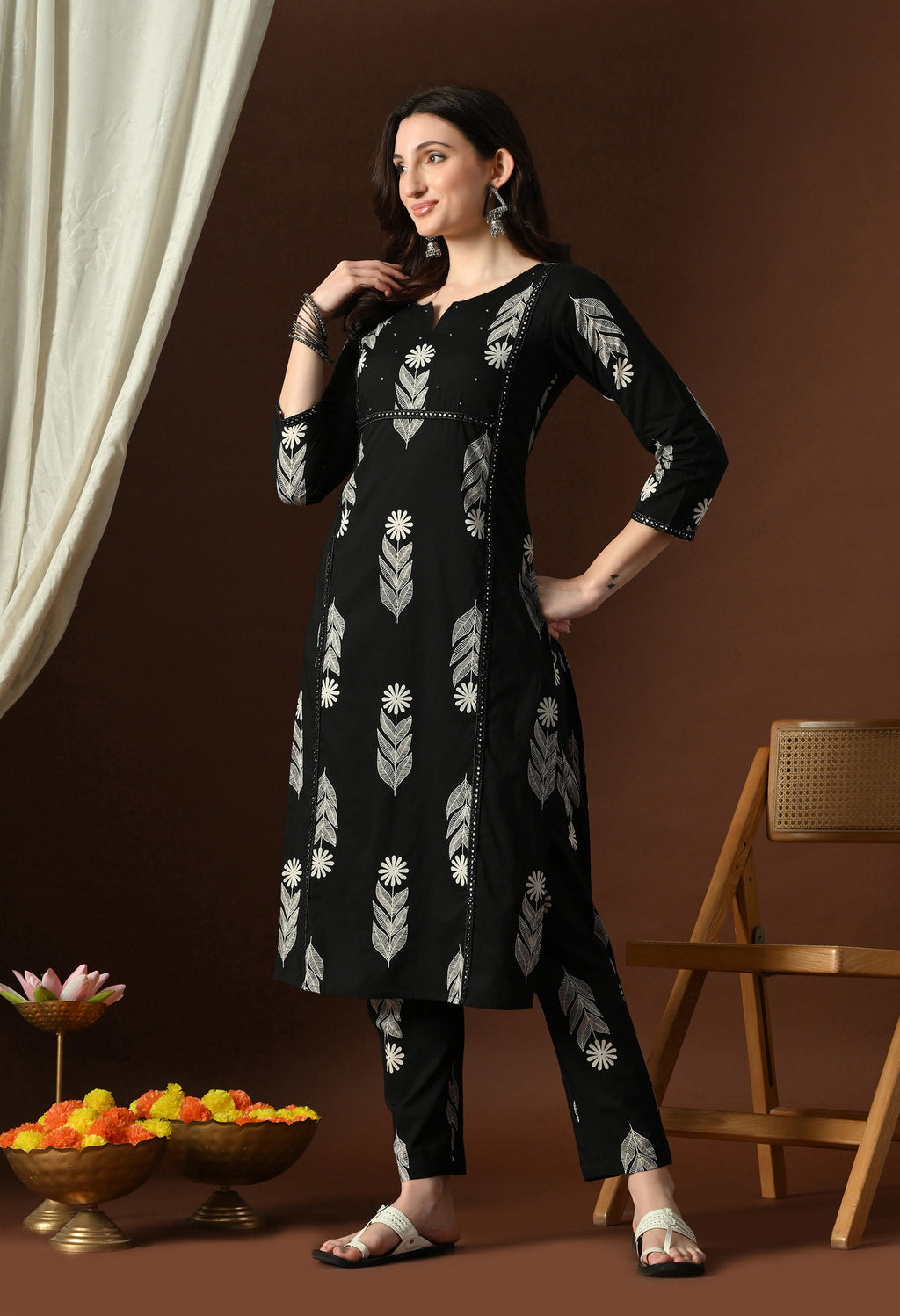 Black & Silver Foliage Print Kurta Set
